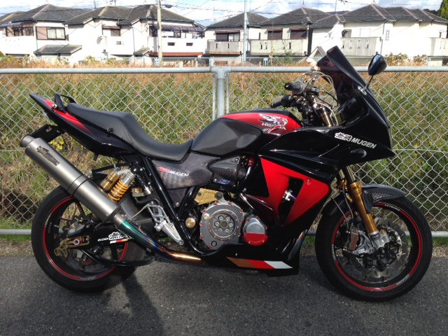 CB1300SB